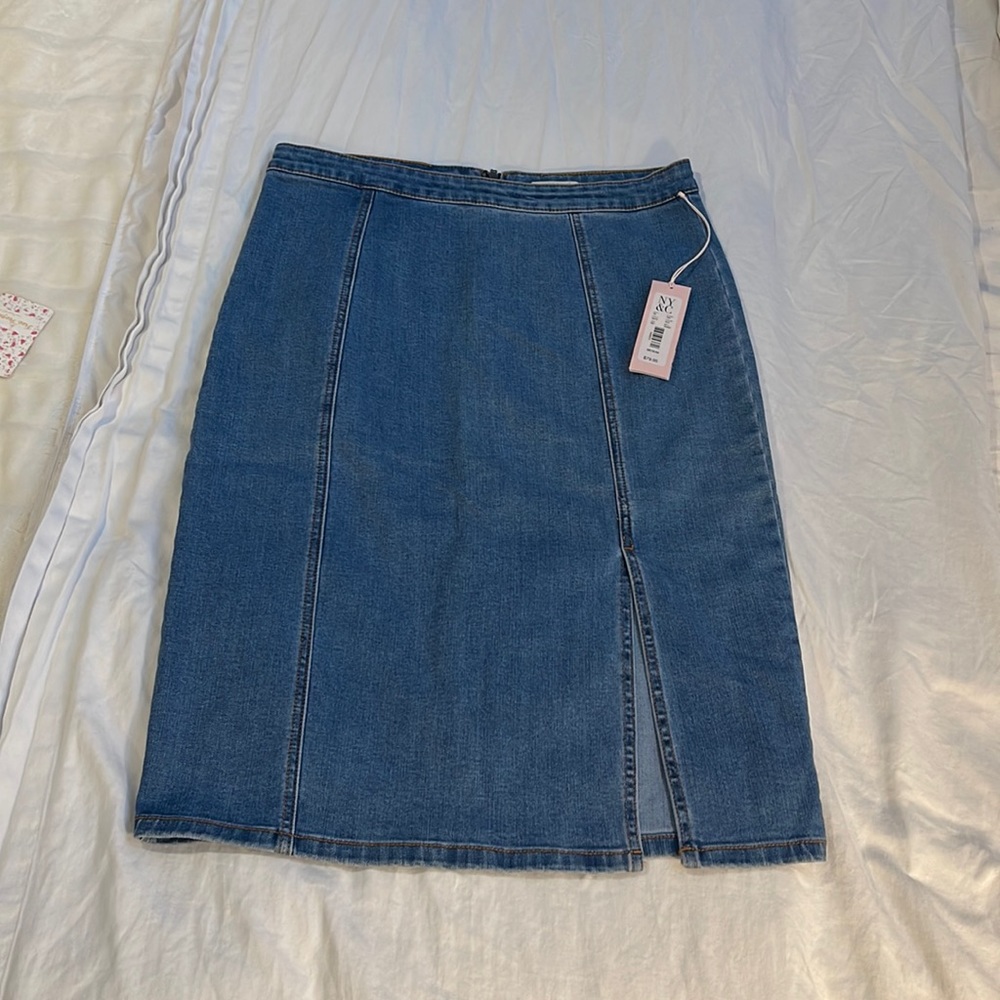 NWT New York & Co. High Waist Skirt w/ side split